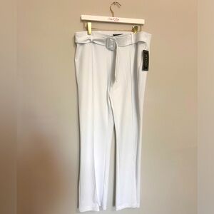 COPY - **NYCC White Slim Fit Trousers - Size 16 (Women's)**